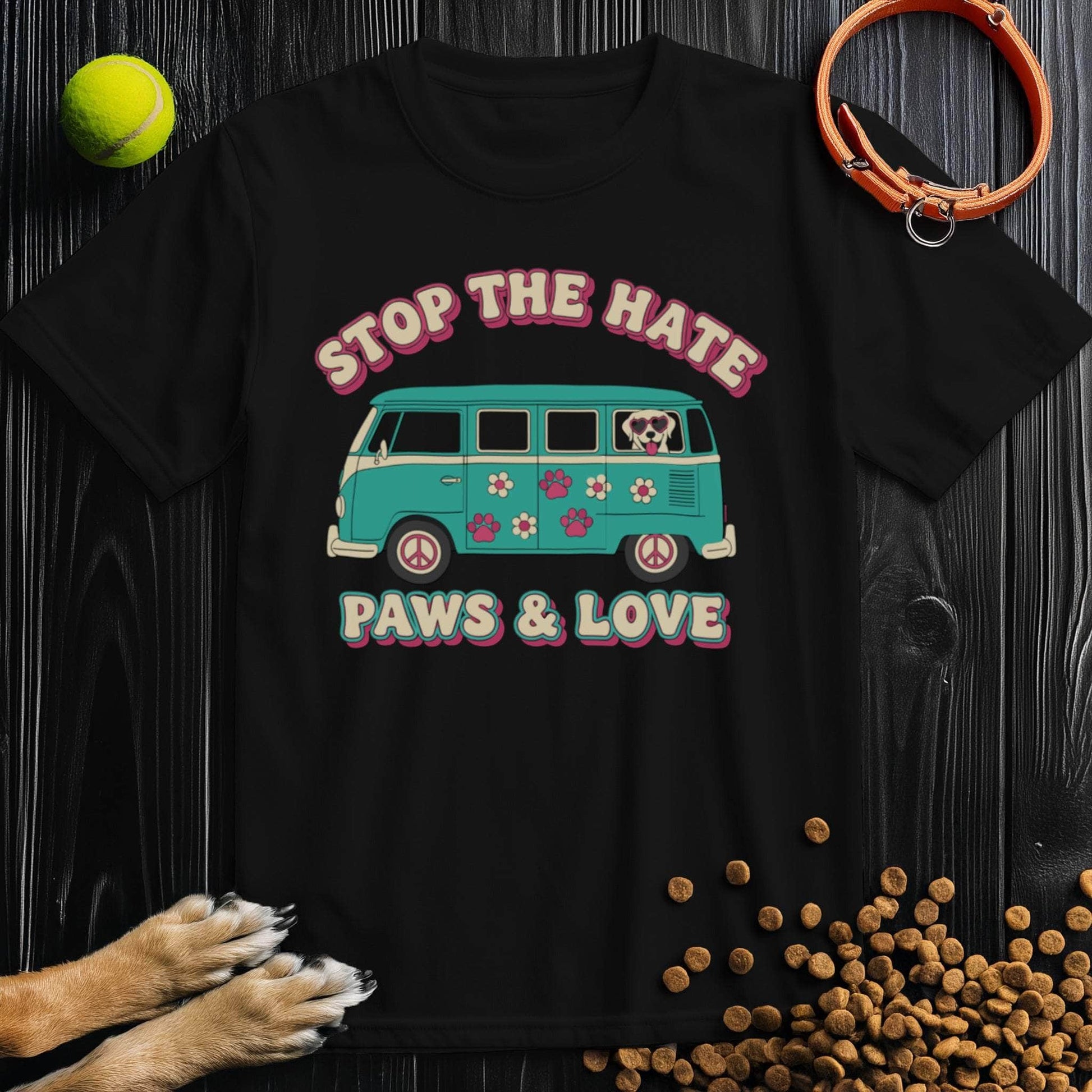 Black Paws & Love T-Shirt with retro van and dog design, perfect for dog enthusiasts. Soft cotton fabric, DTG print, and crew neck cut.