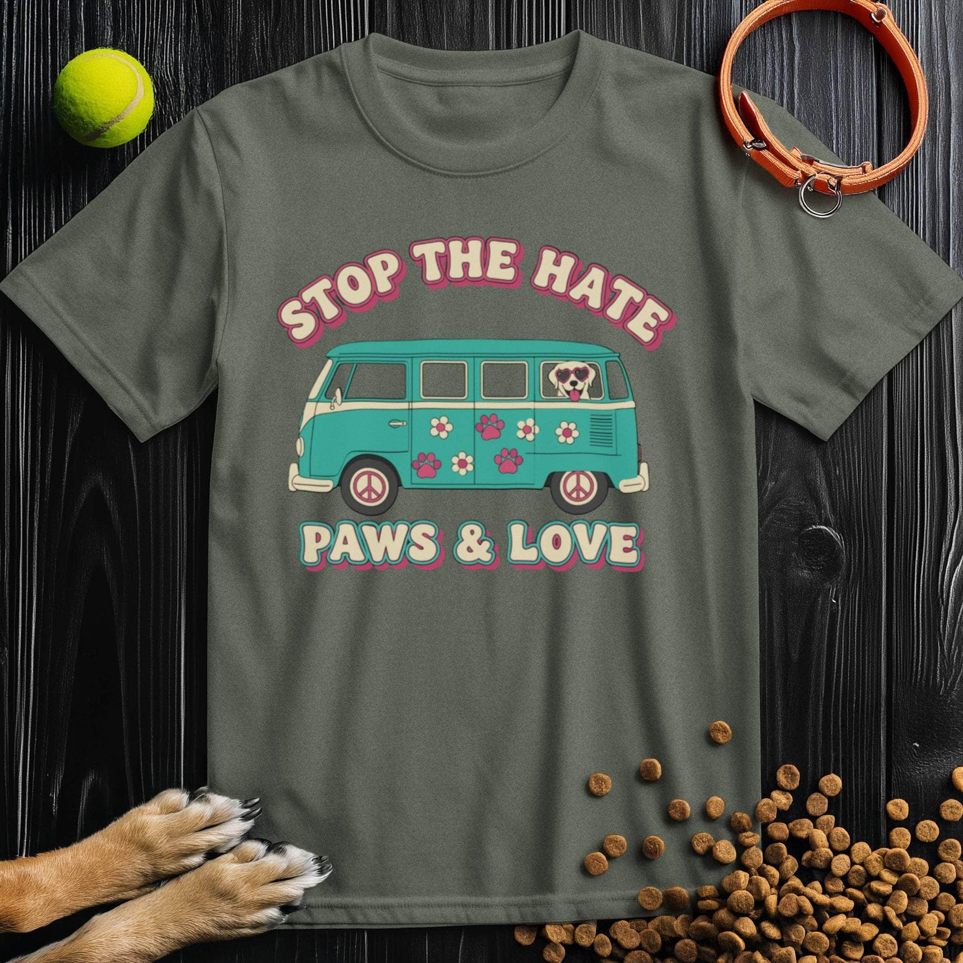 Olive green Paws & Love T-Shirt featuring a cute dog in a van graphic. Sustainable cotton, regular fit, and ideal for dog lovers.